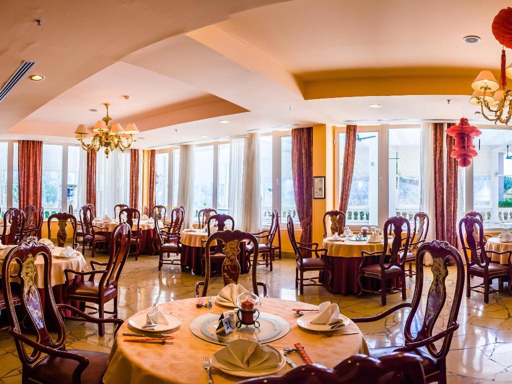 Jolie Ville Golf & Resort